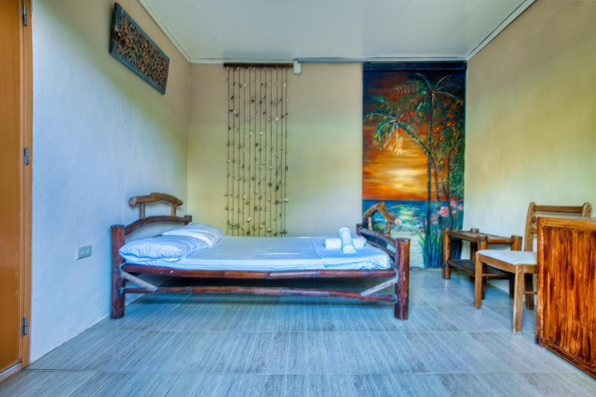 Pilar Pilapil Beach Resort Daanbantayan Habitación foto